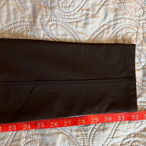 Black Athleta Wander Stash skinny pants in size 4 tall - Picture 6 of 10